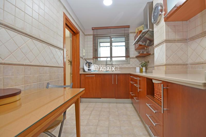 Foto 71391f33-b208-40fa-8a0e-e3130e452f65. Maison jumelée avec chauffage dans Casco Antiguo Cáceres