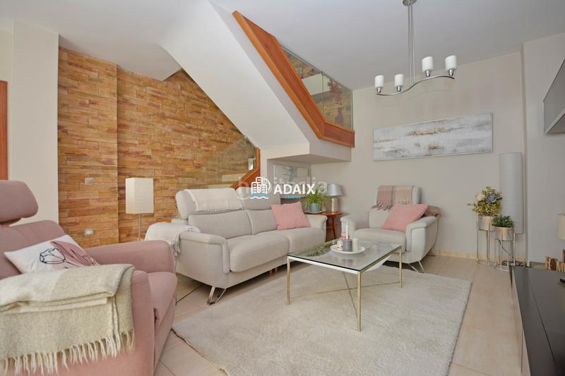 Foto bce541a0-54e4-4c1d-8967-0c3f021cb165. Maison jumelée avec chauffage dans Casco Antiguo Cáceres