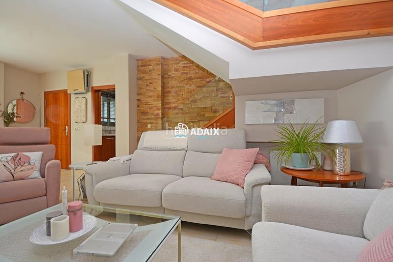 Foto be8a12f2-4f4b-4ddb-89d3-25e77d033d2b. Maison jumelée avec chauffage dans Casco Antiguo Cáceres