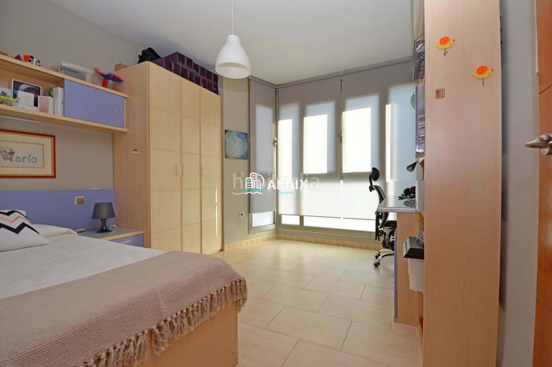 Foto daa7d9f6-89d7-443b-b729-c43c873a61c8. Maison jumelée avec chauffage dans Casco Antiguo Cáceres