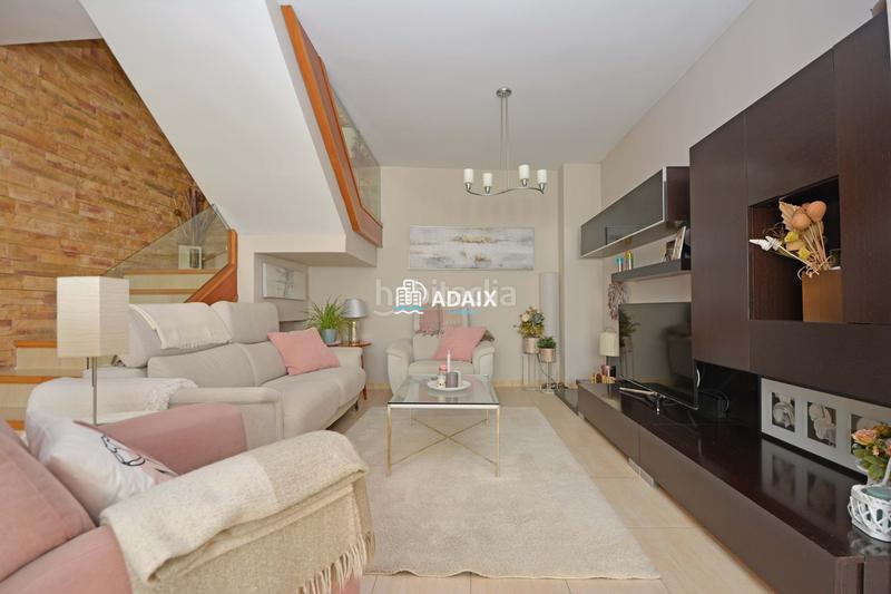 Foto f4ee4dc2-1529-45fc-97d6-4dbfcc684bdb. Maison jumelée avec chauffage dans Casco Antiguo Cáceres