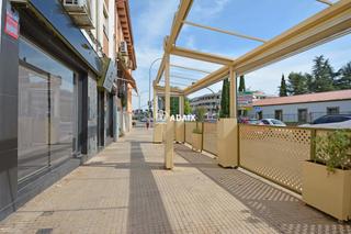 Lloguer Local Comercial  Rda. de san francisco. Bar en alquiler en cáceres, local con terraza y con licencia act