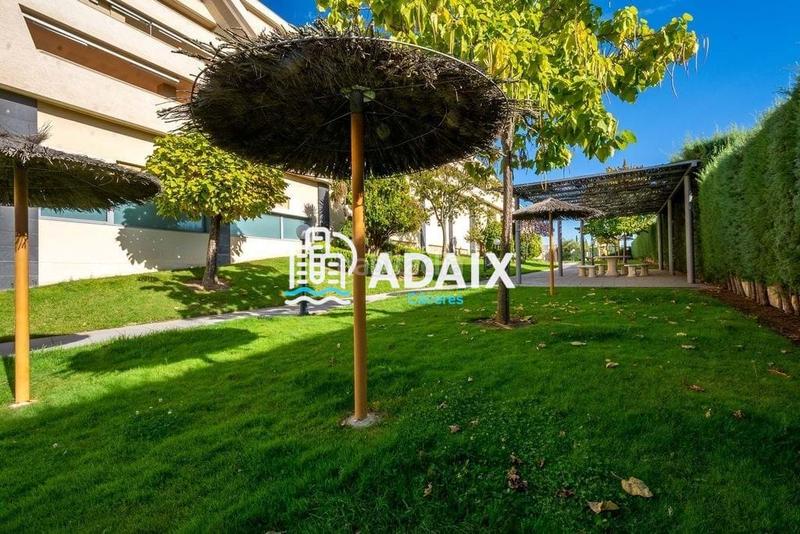 Foto 11df2eeb-01ec-4093-b5b9-c448d675bb70. Appartamento con riscaldamento parcheggio piscina in Cáceres