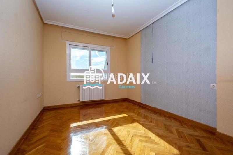 Foto 5f8076ab-8f06-4be1-aa97-4ef60106e9e1. Appartamento con riscaldamento parcheggio piscina in Cáceres