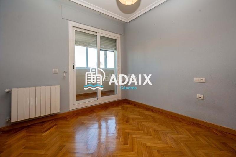 Foto aad13032-6363-4733-a6d6-55efcab1e2ba. Appartamento con riscaldamento parcheggio piscina in Cáceres