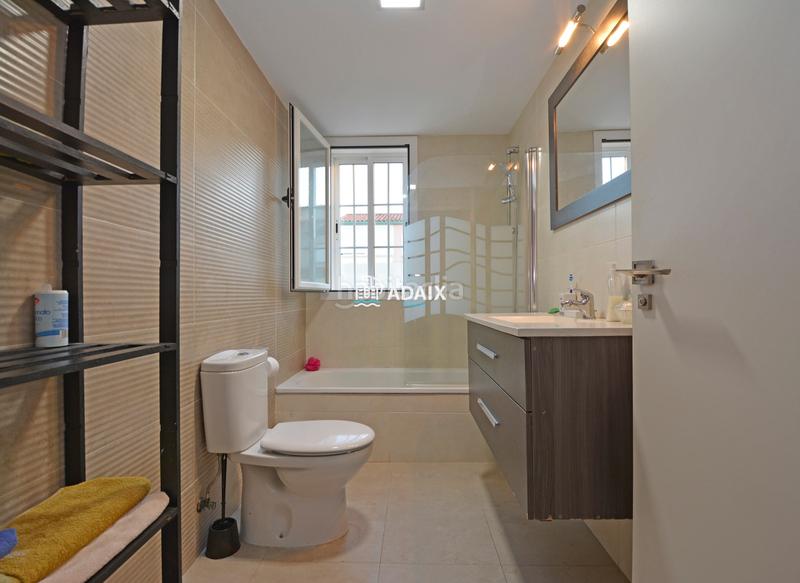 Foto bf5cd2f5-33ac-4c6f-9f1b-8b70fa85187d. Casa con riscaldamento parcheggio in Campus Universitario Cáceres