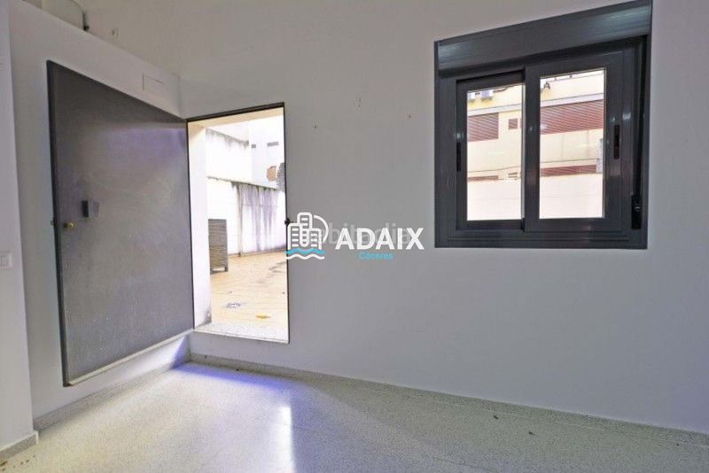 Foto f6ddcdd1-8056-4a33-8793-5337003f7164. Local comercial a Centro Cáceres