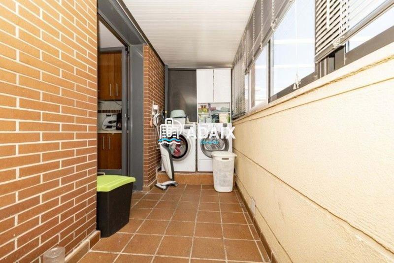 Foto 05926338-83d2-486b-a47d-6923419979ba. Casa con riscaldamento parcheggio in nuevo Cáceres Cáceres