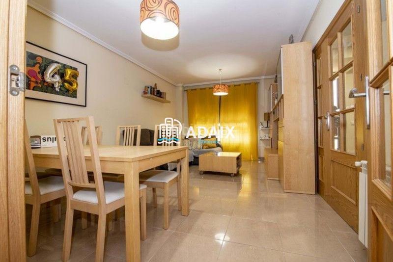 Foto 54723878-0aa4-4c7c-94b7-99590141abd5. Casa con riscaldamento parcheggio in nuevo Cáceres Cáceres