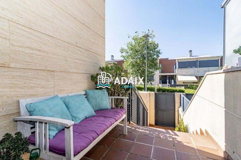 Foto f0c8bebd-0424-42a3-aa14-81d89eaba43f. Casa con riscaldamento parcheggio in nuevo Cáceres Cáceres