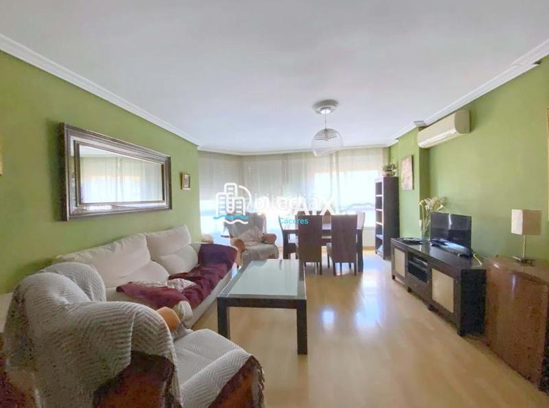 Foto 67478889-0747-4ee3-9413-05477540e025. Pis amb calefacció a Centro Cáceres