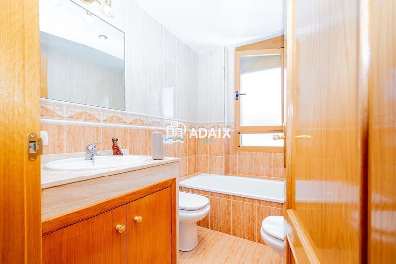 Foto 36220922-9d69-48eb-bc8e-b3efe35e33d3. Casa a schiera con riscaldamento parcheggio in Casco Antiguo Cáceres