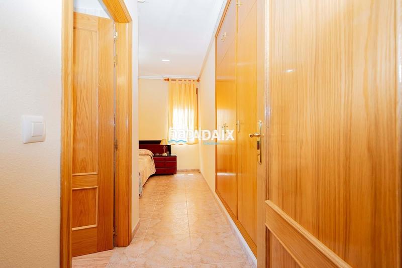 Foto 59f0c35c-4d5d-4d1f-a3e2-bf18c0c4eda5. Casa a schiera con riscaldamento parcheggio in Casco Antiguo Cáceres