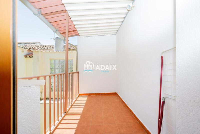 Foto 646af0d0-fa5d-40a9-a346-0b2e6ceab531. Casa a schiera con riscaldamento parcheggio in Casco Antiguo Cáceres