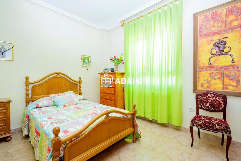 Foto 86cf98cb-5ea3-4f8d-a833-6c7b0adc809e. Casa a schiera con riscaldamento parcheggio in Casco Antiguo Cáceres