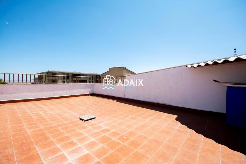 Foto 950c6a47-4ac4-4cf6-9740-53d2885a8e9d. Casa a schiera con riscaldamento parcheggio in Casco Antiguo Cáceres