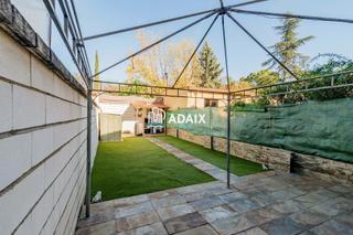 Casa  C/ simón benito boxoyo. Oportunidad única! chalet adosado reformado y listo para entrar