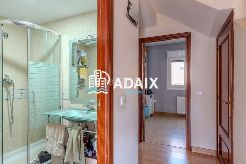 Foto 3da76fa8-e123-44e9-b734-309244f65c51. Casa amb calefacció aparcament a Montesol - Mejostilla Cáceres