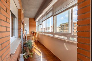 Piso  Calle berna. Piso en venta en nuevo c�ceres, dispone de 4 dormitorios , 2 ba�