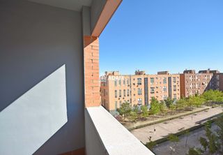 Etagenwohnung  Calle francia. Este apartamento de 118 m, localizado en cáceres capital, ofrece
