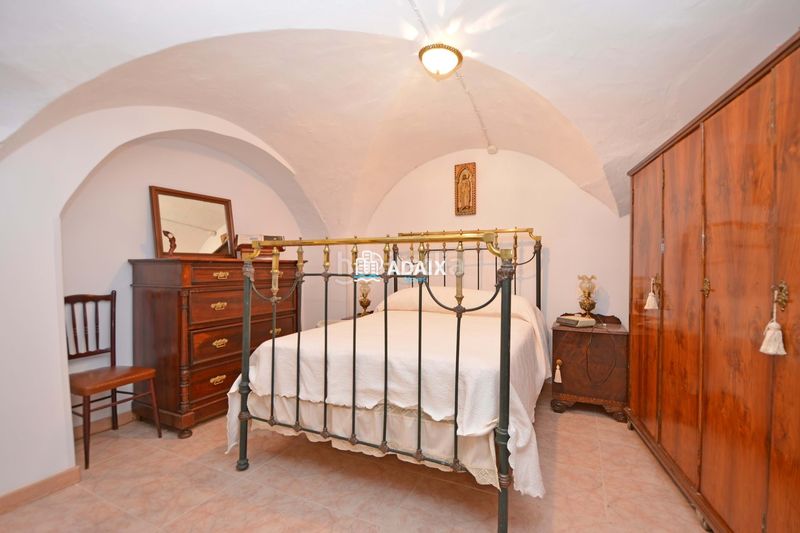 Foto 72c552cc-abd9-4db9-8677-d8d81e974df7. Casa adossada a Montánchez