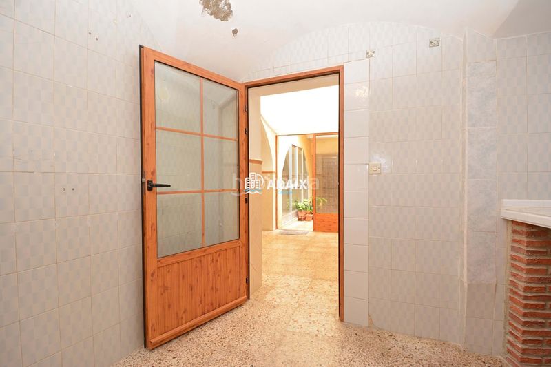 Foto bffef4a4-9e1a-4fa4-a766-2e2225273985. Casa adossada a Montánchez