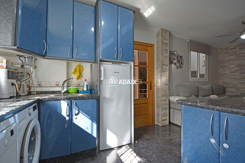 Foto 44d8dfb7-3e9f-4a36-84e2-7ead2704ffb7. Casa adossada a nuevo Cáceres Cáceres