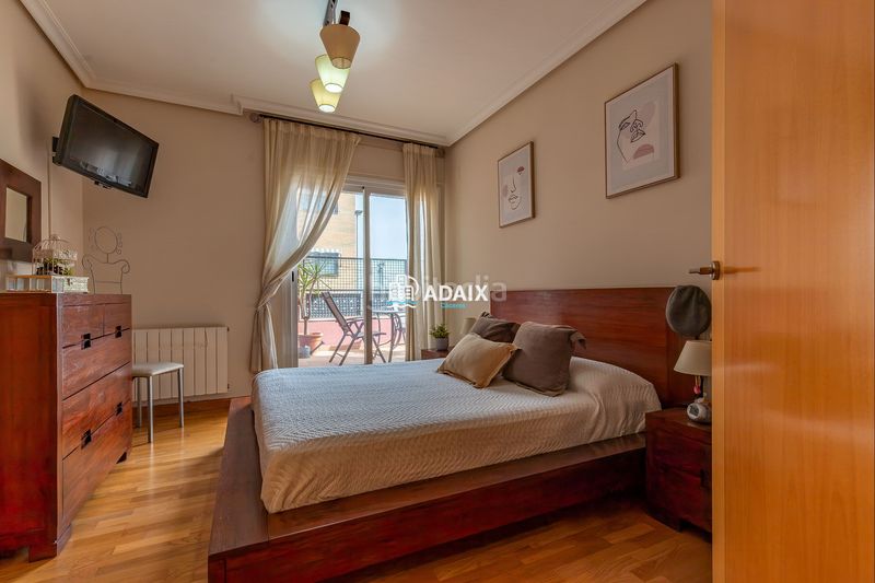 Foto 1ad0af7d-130c-4a2e-91f9-8fde5d618ab7. Pis amb calefacció aparcament piscina a Montesol - Mejostilla Cáceres