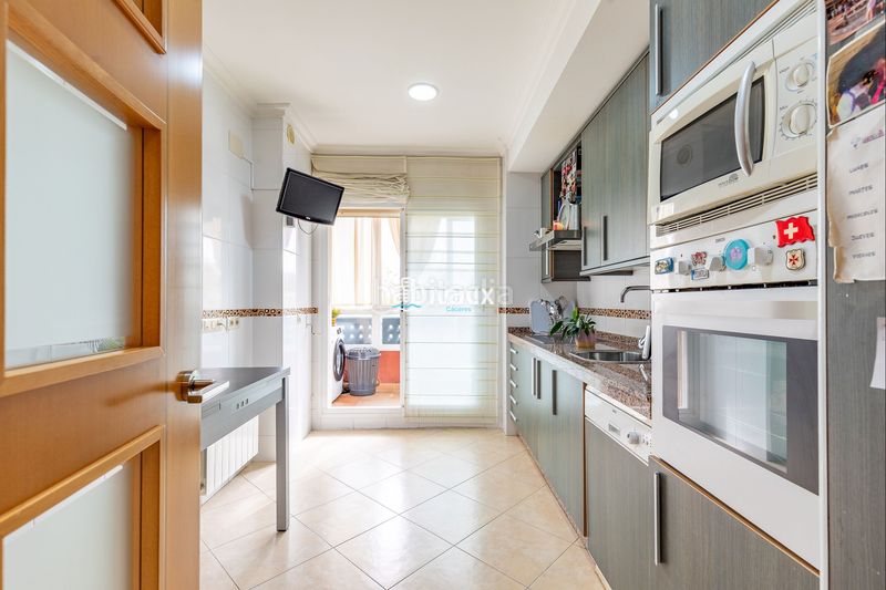 Foto 2ce5a390-befc-4987-b442-79f7cfa18bfa. Pis amb calefacció aparcament piscina a Montesol - Mejostilla Cáceres