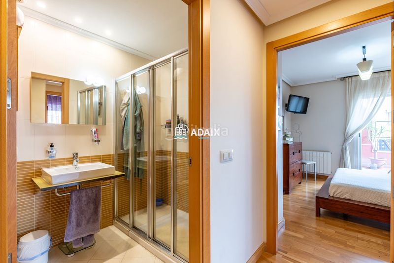 Foto 62df5f0d-c90e-41c9-a216-93eaaf391272. Pis amb calefacció aparcament piscina a Montesol - Mejostilla Cáceres