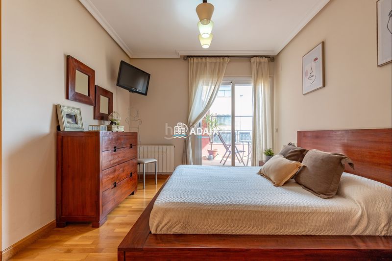 Foto 6f8ef4c8-ca2c-44d9-b9ab-cad0e11568a7. Pis amb calefacció aparcament piscina a Montesol - Mejostilla Cáceres