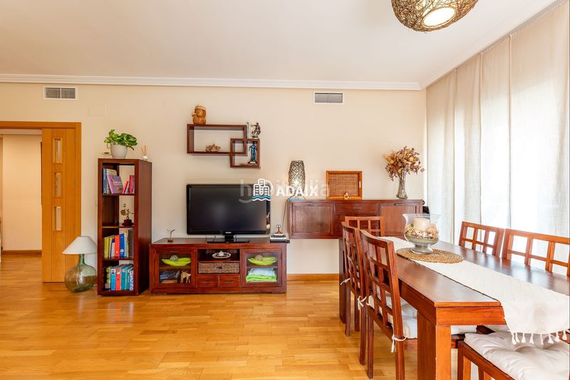 Foto b59ec448-6a8c-4671-8e22-a3c5d1077ae3. Pis amb calefacció aparcament piscina a Montesol - Mejostilla Cáceres