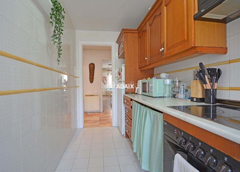 Foto 0a1a5bbe-f2f9-40bf-8516-fe2788c7c432. Pis amb aparcament a Casco Antiguo Cáceres