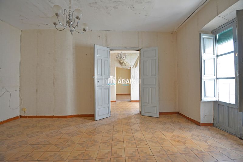Foto 118eccee-a5b9-46d1-85be-c27d5e6793c5. Edificio  en venta oportunidad única edificio histórico en el corazón calle barrionuevo casco antiguoubicado e en Cáceres