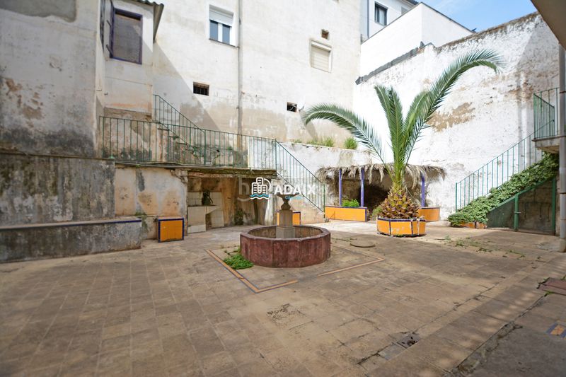Foto edb6436c-feab-4e80-8eb5-36595fa8cac7. Edificio  en venta oportunidad única edificio histórico en el corazón calle barrionuevo casco antiguoubicado e en Cáceres