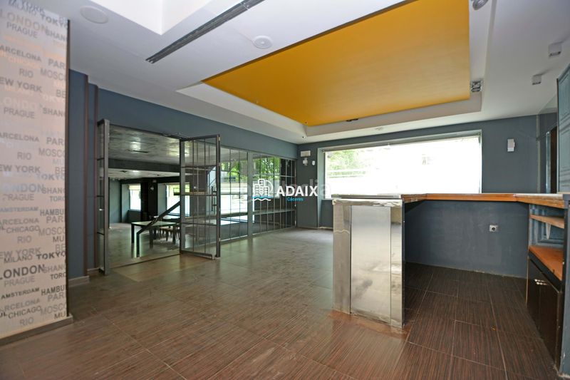 Foto 1f6a9397-93f5-4659-bf4a-4120a91b7bba. Local comercial a Centro Cáceres