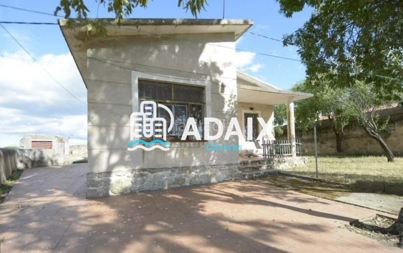Foto a9222644-8ac9-45fb-b0e7-32fd8056b3bb. Casa a Casar de Cáceres