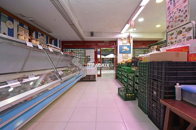 Foto ec7dbe5c-06f8-4b04-984d-50629a3314ae. Local comercial a Centro Cáceres