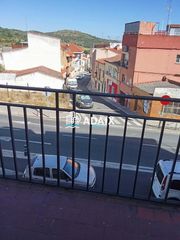 Etagenwohnung  Avenida hernan cortes. La vivienda cuenta con 78 m construidos, distribuidos en un ampl