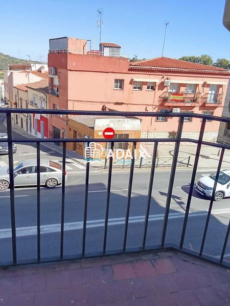 Foto 2c2f3234-f968-4320-bc3f-e1b9e8bc6cef. Pis amb calefacció a Casco Antiguo Cáceres
