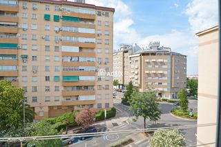 Flat  C/ pavía. Piso en venta en cáceresluminoso, reformado y junto al parque de