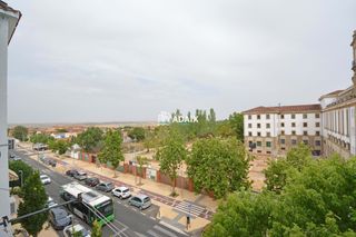 Miete Etagenwohnung  Avenida héroes de baler. Listo para entrar a vivir