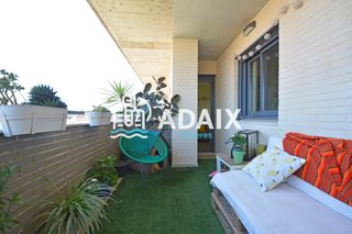 Pis  C/jerusalén. Este apartamento de luxo em cáceres oferece 3 quartos, 2 casas d
