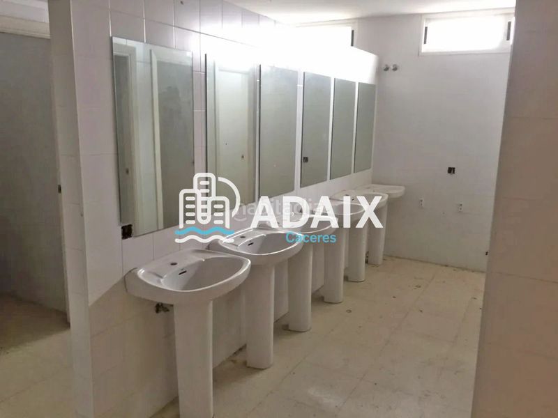 Foto e77c789f-05b7-4bbc-a031-7c5d2d079f60. Edifici a Malpartida de Cáceres