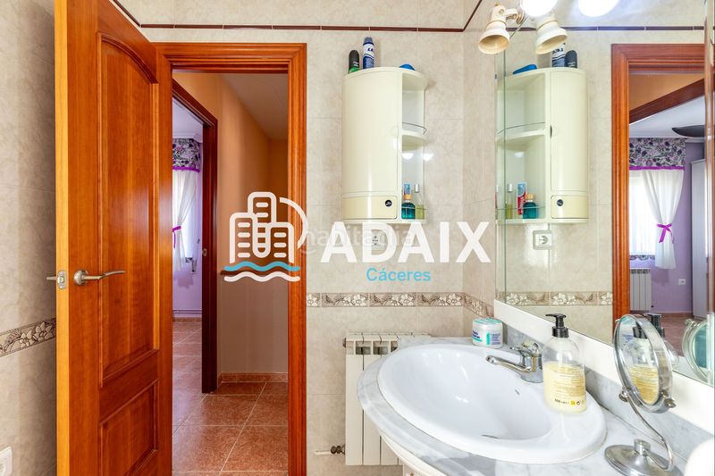Foto 470b1b8d-1043-4265-a588-9f7b99150a63. Casa amb calefacció aparcament piscina a Montesol - Mejostilla Cáceres