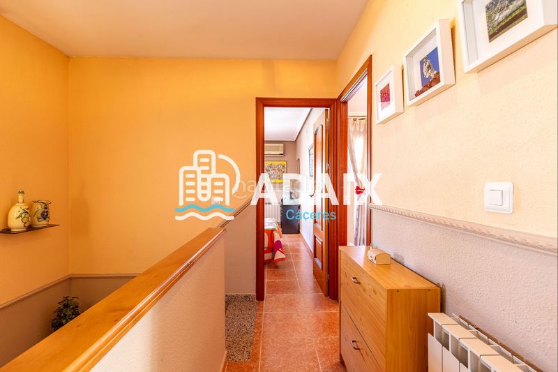 Foto 59e9a721-aea0-430a-8b9b-cd0dc059dc55. Casa amb calefacció aparcament piscina a Montesol - Mejostilla Cáceres