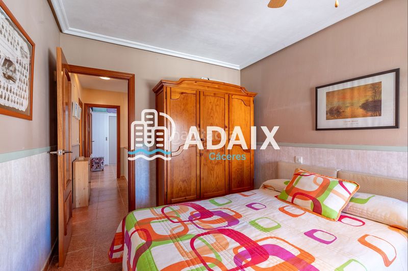 Foto f4af39ea-0d65-4277-96f2-e85d380fdead. Casa amb calefacció aparcament piscina a Montesol - Mejostilla Cáceres