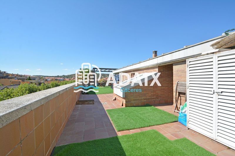 Foto 0af22ad0-6430-4717-a7ed-f3c16ee8f389. Pis amb calefacció aparcament piscina a Ruta de la Plata Cáceres