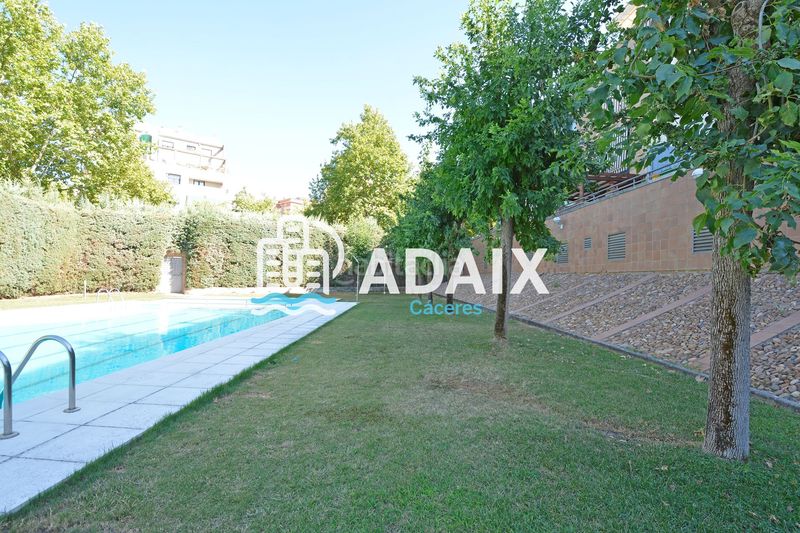 Foto caf33605-da86-4768-83bf-1cd80377e615. Pis amb calefacció aparcament piscina a Ruta de la Plata Cáceres