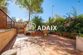 Casa  C/ la habana. Chaletunifamiliar en venta en cáceres. excelente chalet con pati